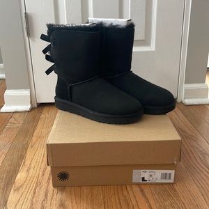 UGG BAILEY BOW